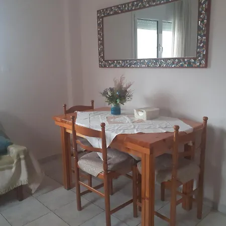 Vagelis 2 アパート